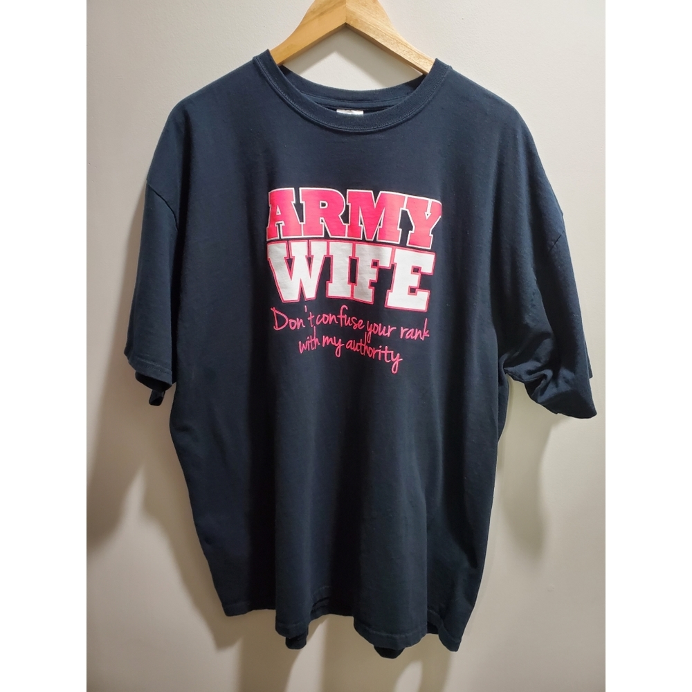 Funny "Army Wife" T-Shirt, 2XL